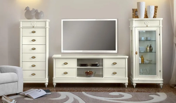 Витрина малая "Мария Сильва" Слоновая кость MS835  купить в интернет магазине Мебель из массива. Звоните +7 495 961-63-63 Витрины из массива дерева